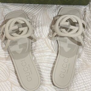 Women's G Cream Slide Sandals, Size 39 EU, Size 8.5/9 USA